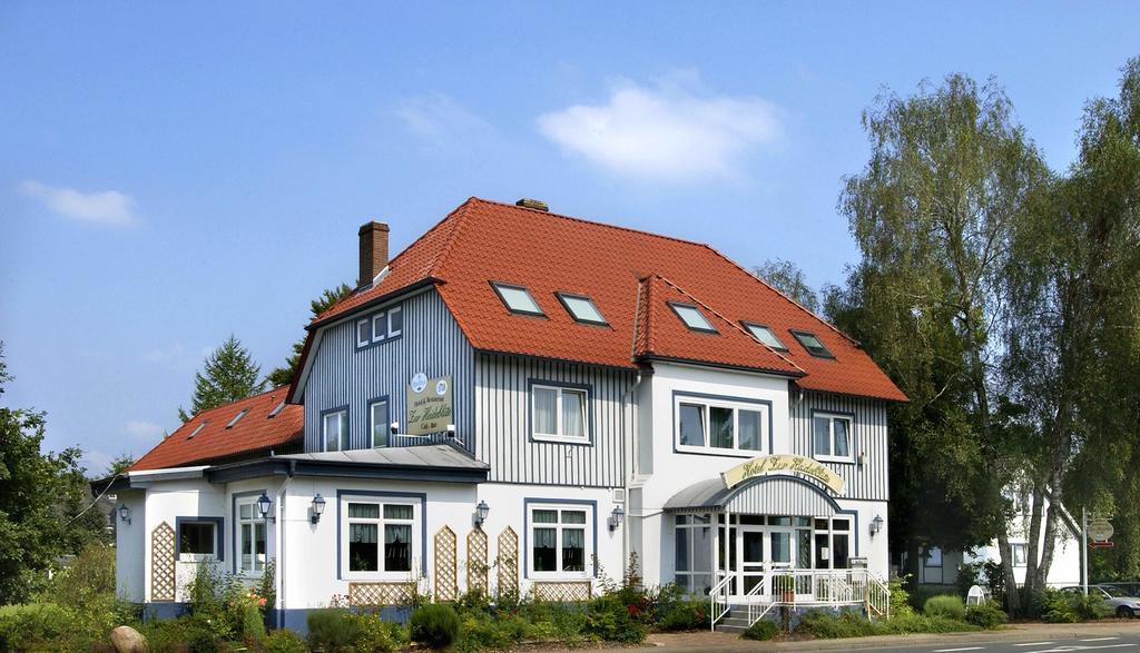 Hotel Zur Heidebluete Hambuhren Exterior photo
