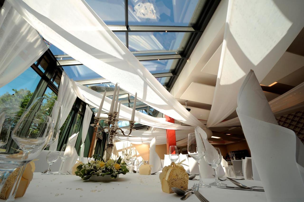 Hotel Zur Heidebluete Hambuhren Exterior photo